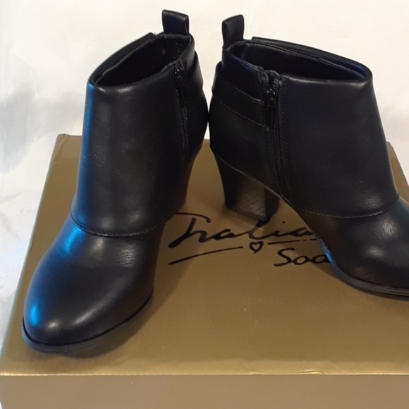Thalia Sodi Tallie Booties 5 M Black NWT Boots new - Picture 4 of 8